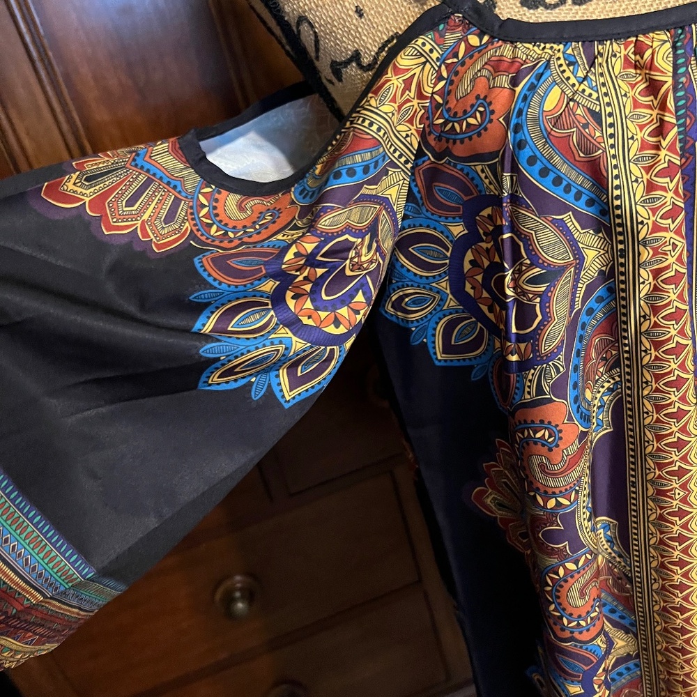 Multicolor drop sleeve dress (M)